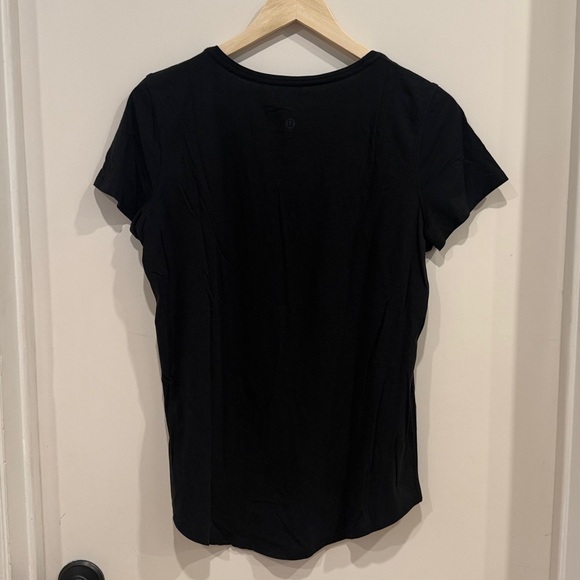 LULULEMON Love Crew Short Sleeve Tee in Black sz 8 NWOT - Picture 3 of 5